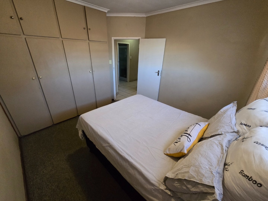 2 Bedroom Property for Sale in Kannoniers Park North West